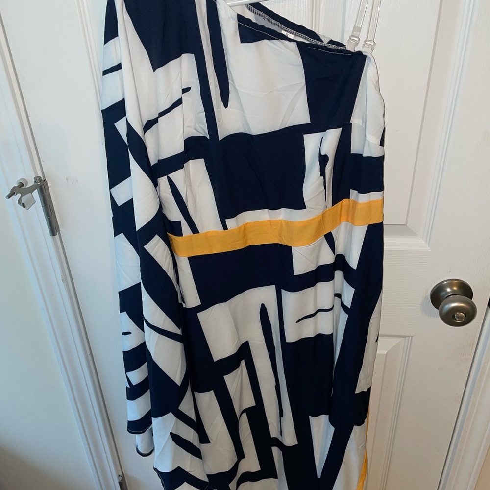 One shoulder dress